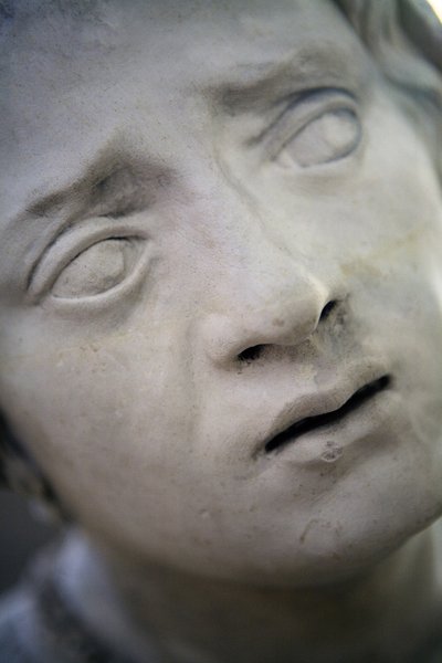 Die Grablegung und die Ohnmacht der Jungfrau, Detail: Kopf Marie Cleophe von Ligier Richier